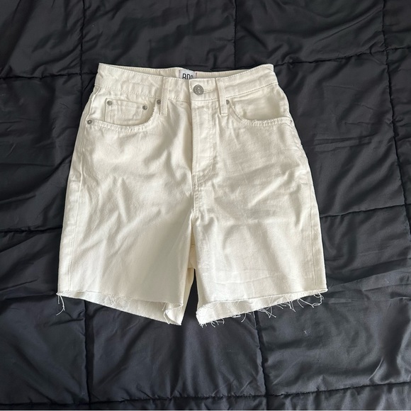 Urban Outfitters - BDG 90s style denim shorts - Picture 1 of 3
